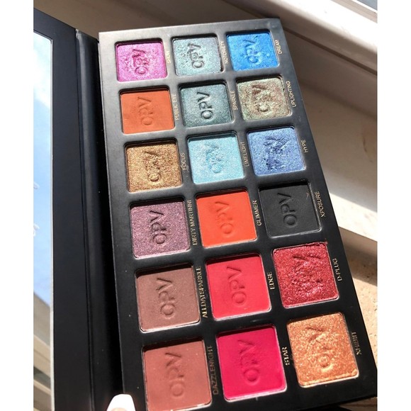 OPV London Spotlight 18 Pan Pigment Eyeshadow Palette Rainbow Jewel Tones - Picture 1 of 12